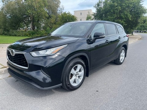 Photo of 2020 Toyota Highlander LE AWD for sale at Carstead Motor Trends in Cobourg, ON