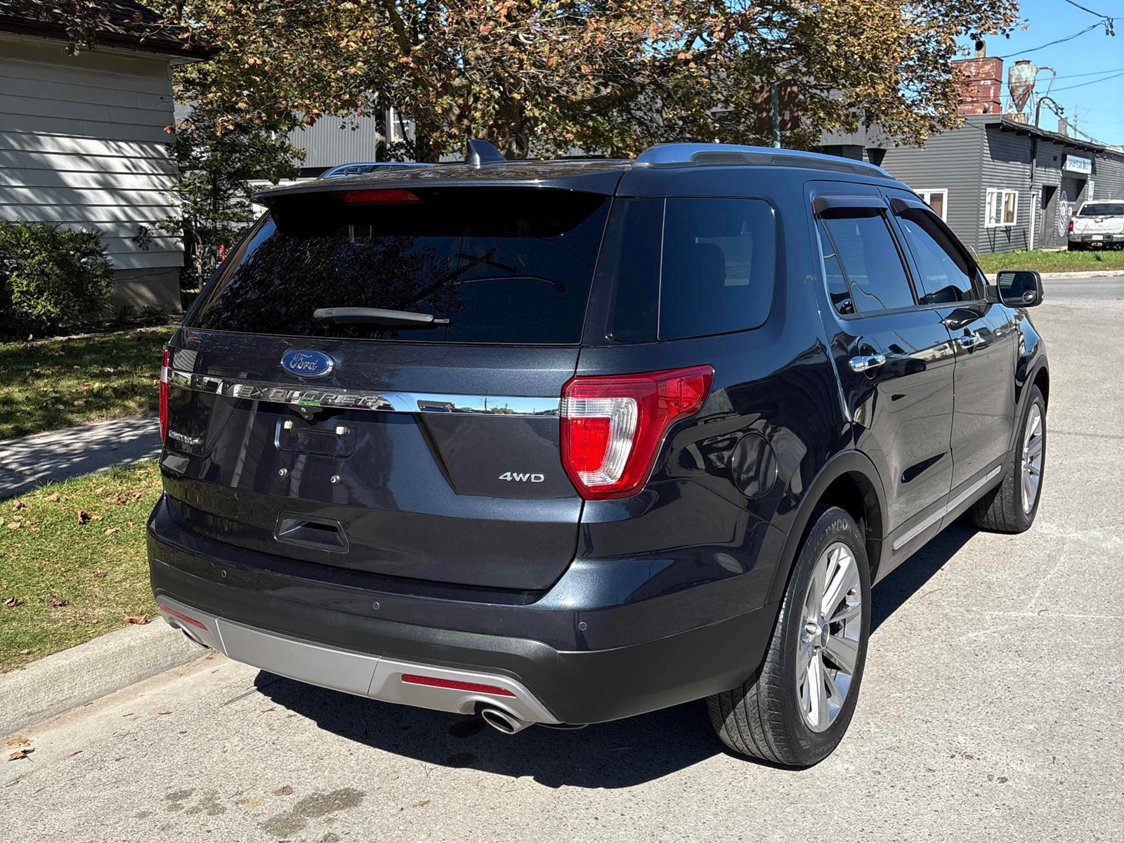 Photo of 2017 Ford Explorer Limited 4WD for sale at Carstead Motor Trends in Cobourg, ON