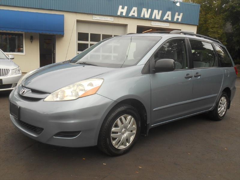 Photo of  2007 Toyota Sienna CE 7 Passenger for sale at Hannah Motors in Cobourg, ON