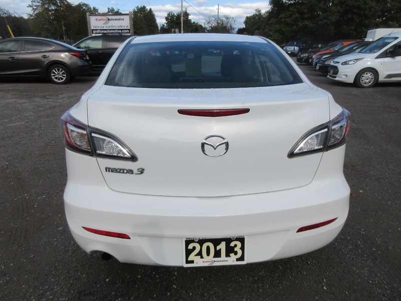 2013 mazda deals 3 white