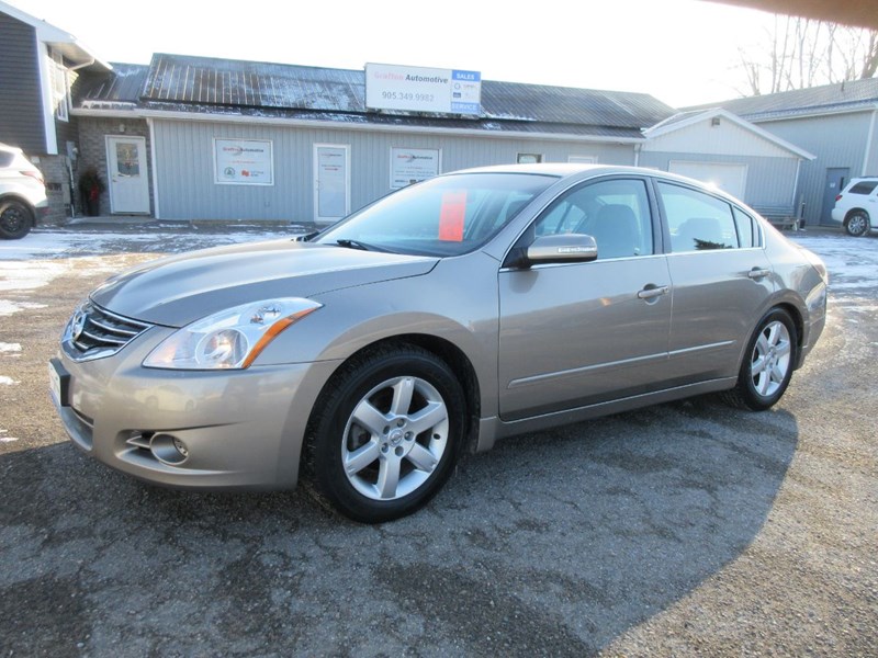 Photo of  2011 Nissan Altima 2.5 SL for sale at Grafton Automotive in Grafton, ON
