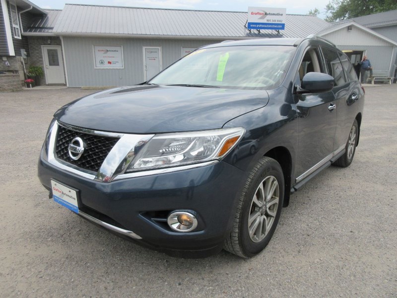 Photo of  2013 Nissan Pathfinder SL 4WD for sale at Grafton Automotive in Grafton, ON