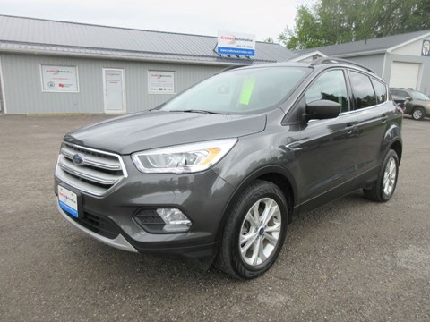 Photo of  2018 Ford Escape SEL 4WD for sale at Grafton Automotive in Grafton, ON