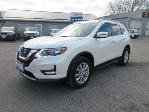 Photo of  2019 Nissan Rogue SV FWD for sale at Grafton Automotive in Grafton, ON