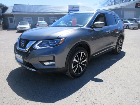 Photo of Used 2017 Nissan Rogue SL AWD for sale at Grafton Automotive in Grafton, ON