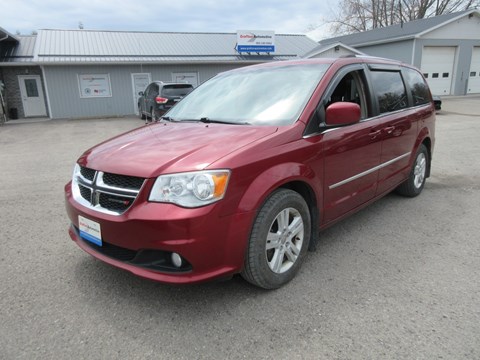 Photo of 2016 Dodge Grand Caravan Crew  for sale at Grafton Automotive in Grafton, ON