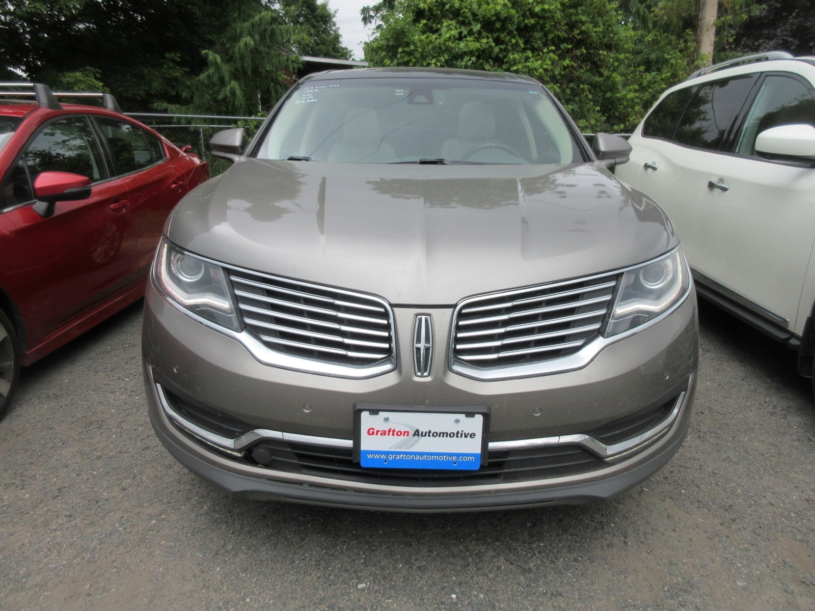 Photo of 2017 Lincoln MKX Reserve   for sale at Grafton Automotive in Grafton, ON