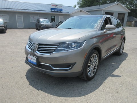 Photo of 2017 Lincoln MKX Reserve   for sale at Grafton Automotive in Grafton, ON