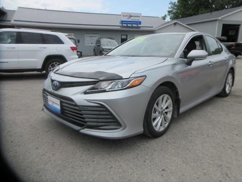 Photo of 2023 Toyota Camry Hybrid LE  for sale at Grafton Automotive in Grafton, ON
