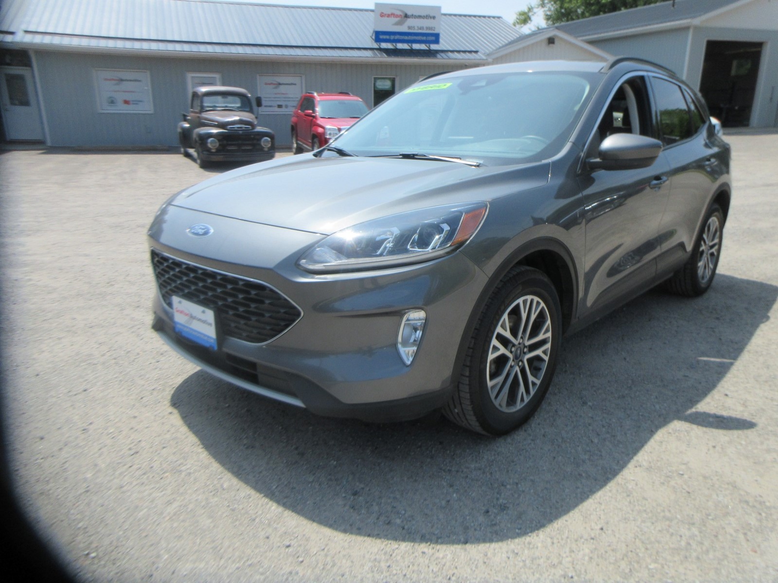 Photo of 2022 Ford Escape Hybrid SEL AWD for sale at Grafton Automotive in Grafton, ON
