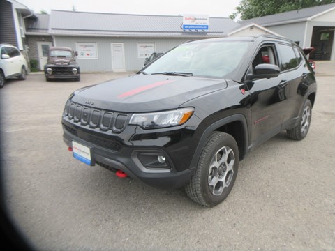 Photo of 2022 Jeep Compass Trailhawk  4X4 for sale at Grafton Automotive in Grafton, ON
