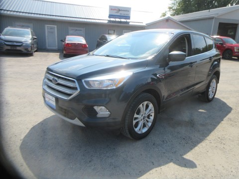 Photo of 2019 Ford Escape SE 4WD for sale at Grafton Automotive in Grafton, ON