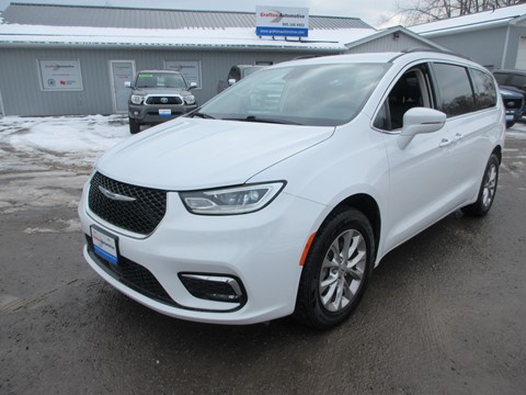 Photo of 2022 Chrysler Pacifica Touring-L AWD for sale at Grafton Automotive in Grafton, ON