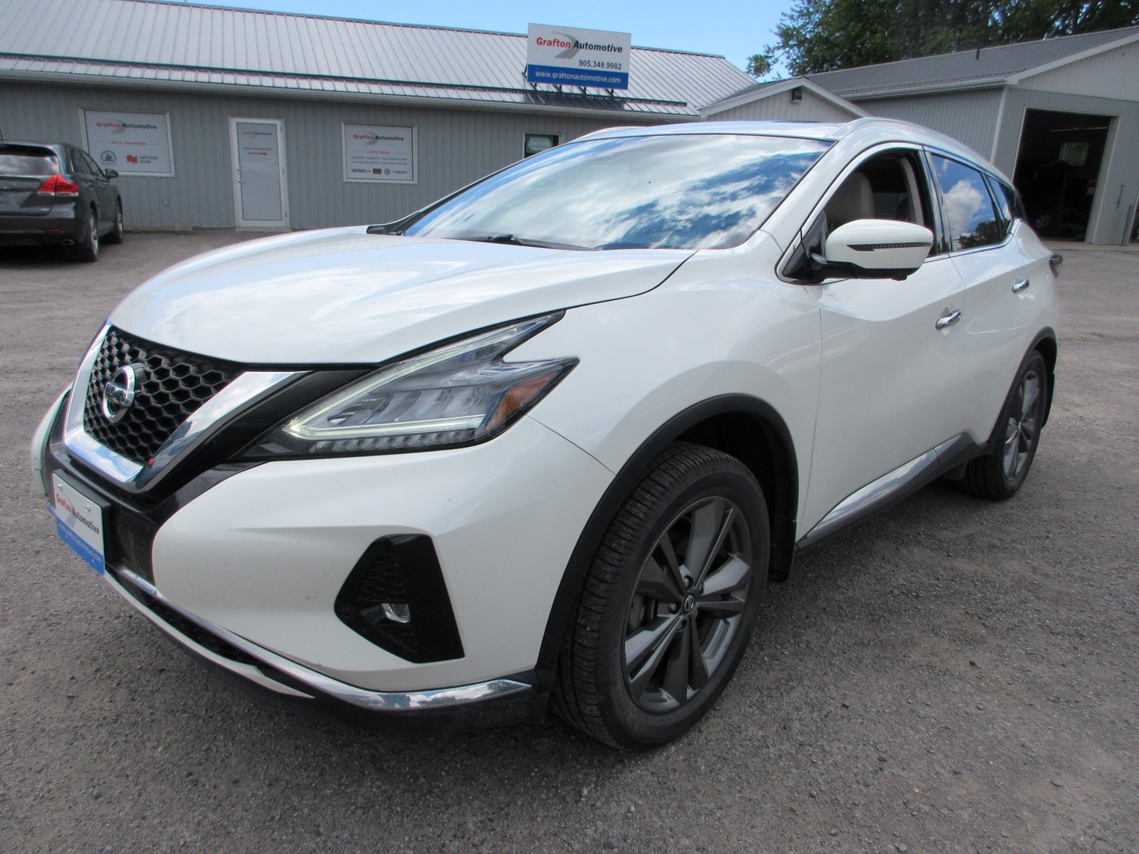 Photo of 2019 Nissan Murano Platinum AWD for sale at Grafton Automotive in Grafton, ON