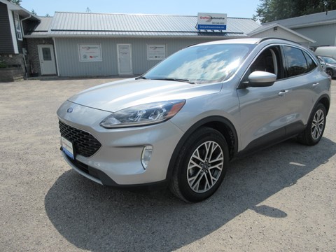 Photo of 2021 Ford Escape Hybrid SEL AWD for sale at Grafton Automotive in Grafton, ON
