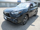 Photo of 2021 Toyota Highlander XLE AWD for sale at Grafton Automotive in Grafton, ON