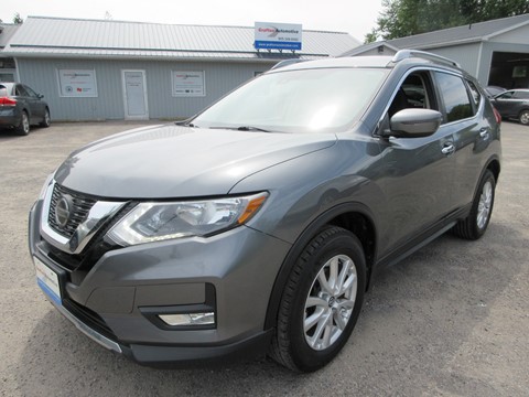 Photo of 2019 Nissan Rogue SV AWD for sale at Grafton Automotive in Grafton, ON