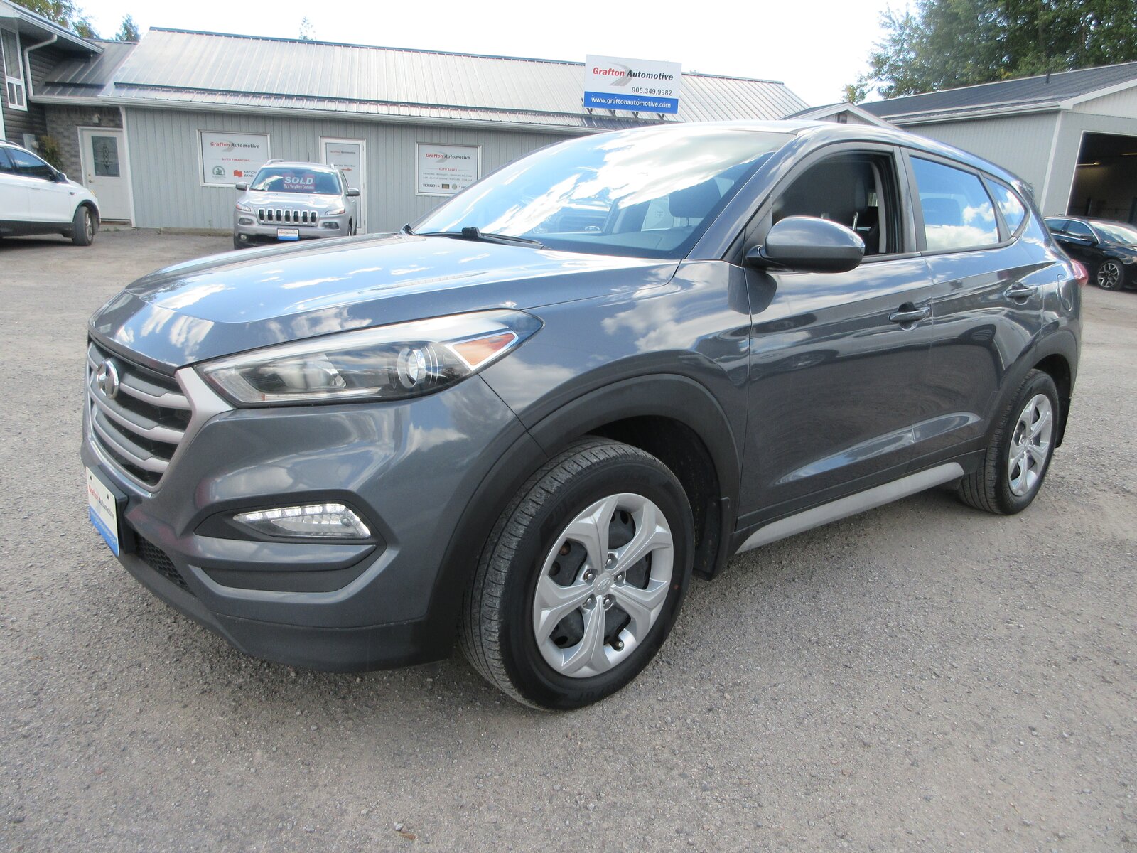 Photo of 2018 Hyundai Tucson SE FWD for sale at Grafton Automotive in Grafton, ON