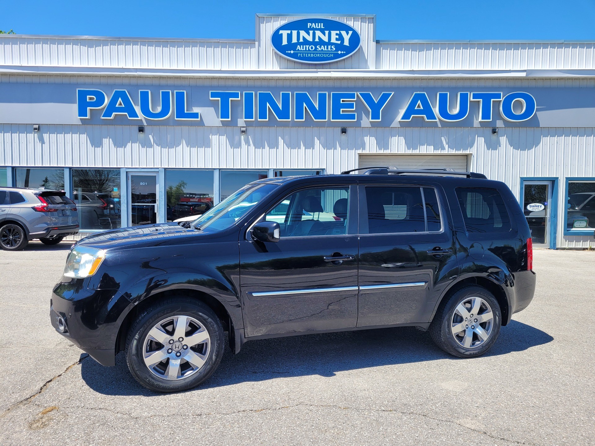 Crystal Black Pearl 2014 Honda Pilot Touring 4WD SUV / Crossover Four-Wheel Drive 5-Speed Automatic