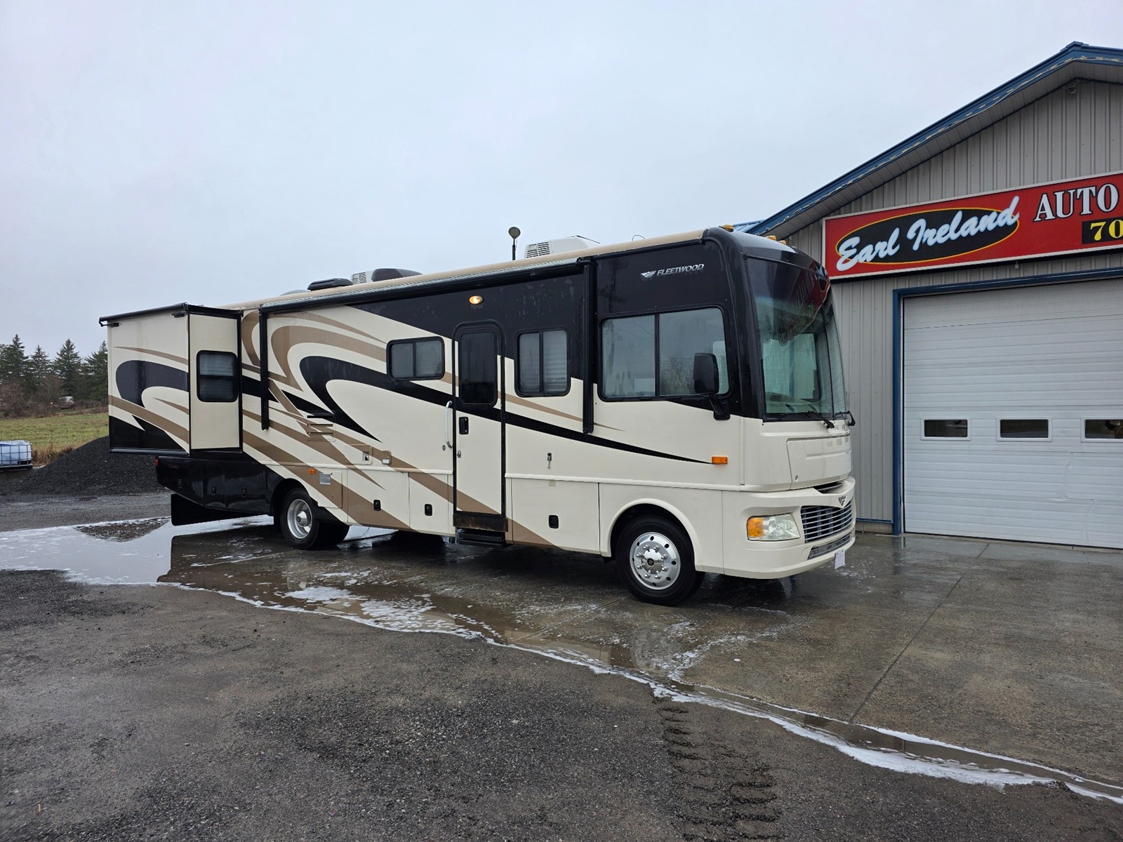 Photo of 2008 Fleetwood Not Known   for sale at Earl Ireland Auto Sale in Norwood, ON