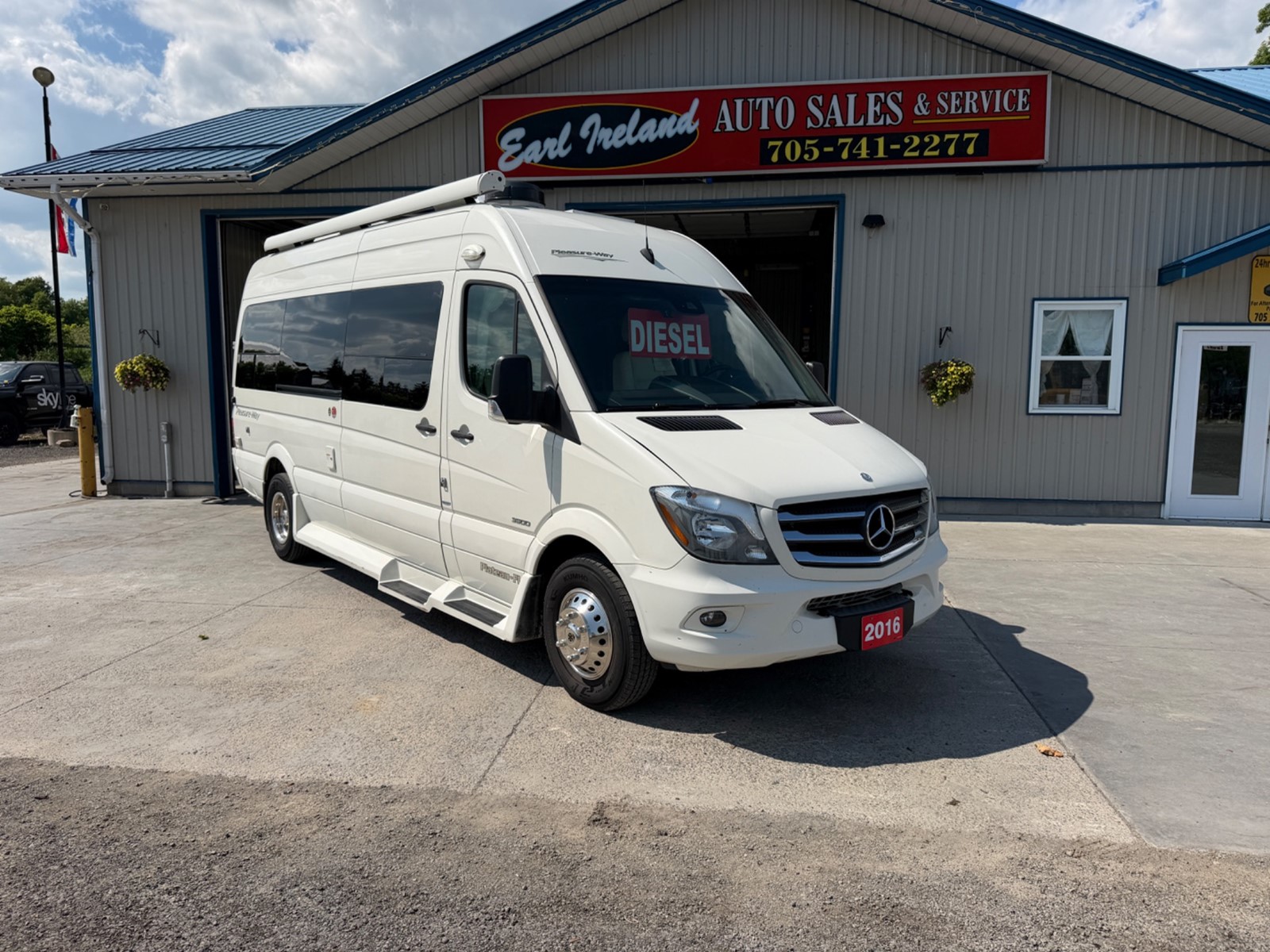 Photo of 2016 Pleasure Way Plateau FL   for sale at Earl Ireland Auto Sale in Norwood, ON