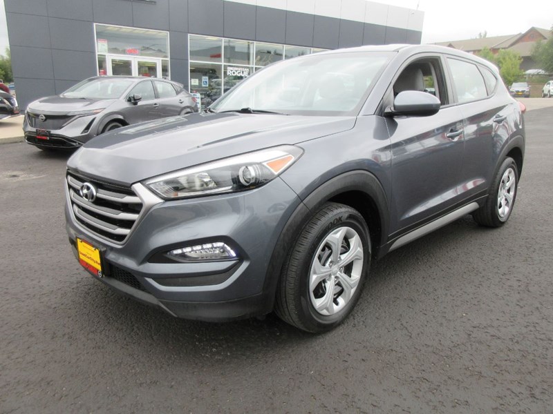 Photo of 2017 Hyundai Tucson SE FWD for sale at Trans Canada Nissan in Peterborough, ON