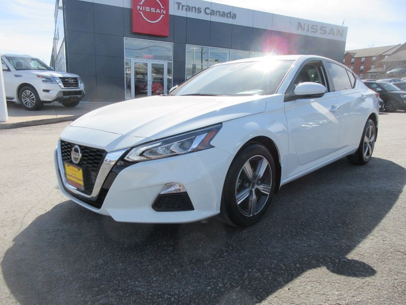 Photo of  2022 Nissan Altima SE AWD for sale at Trans Canada Nissan in Peterborough, ON