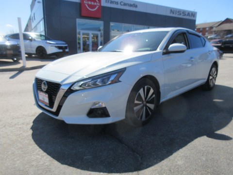 Photo of 2020 Nissan Altima SV AWD for sale at Trans Canada Nissan in Peterborough, ON