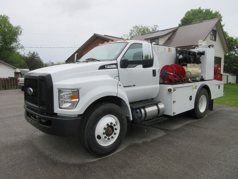 Photo of Used 2017 Ford F-750 SD DRW for sale at R & B Auto Sales in Omemee, ON