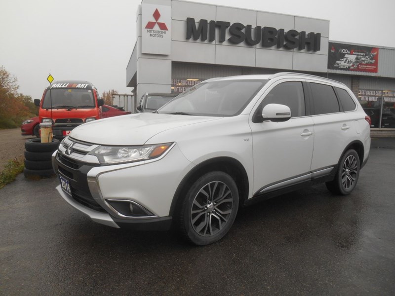 Photo of  2016 Mitsubishi Outlander  GT S-AWC for sale at Peterboro Mitsubishi in Peterborough, ON