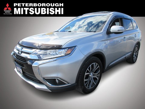 Photo of 2018 Mitsubishi Outlander  SE AWC for sale at Peterboro Mitsubishi in Peterborough, ON