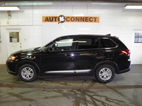 Photo of  2019 Mitsubishi Outlander  SE AWC for sale at Auto Connect Sales in Peterborough, ON