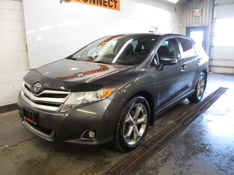 Photo of 2016 Toyota Venza XLE AWD for sale at Auto Connect Sales in Peterborough, ON