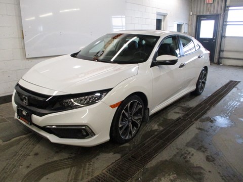 Photo of 2021 Honda Civic Touring  for sale at Auto Connect Sales in Peterborough, ON