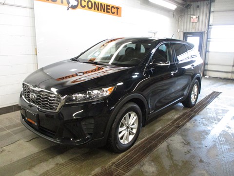 Photo of 2020 KIA Sorento LX AWD for sale at Auto Connect Sales in Peterborough, ON