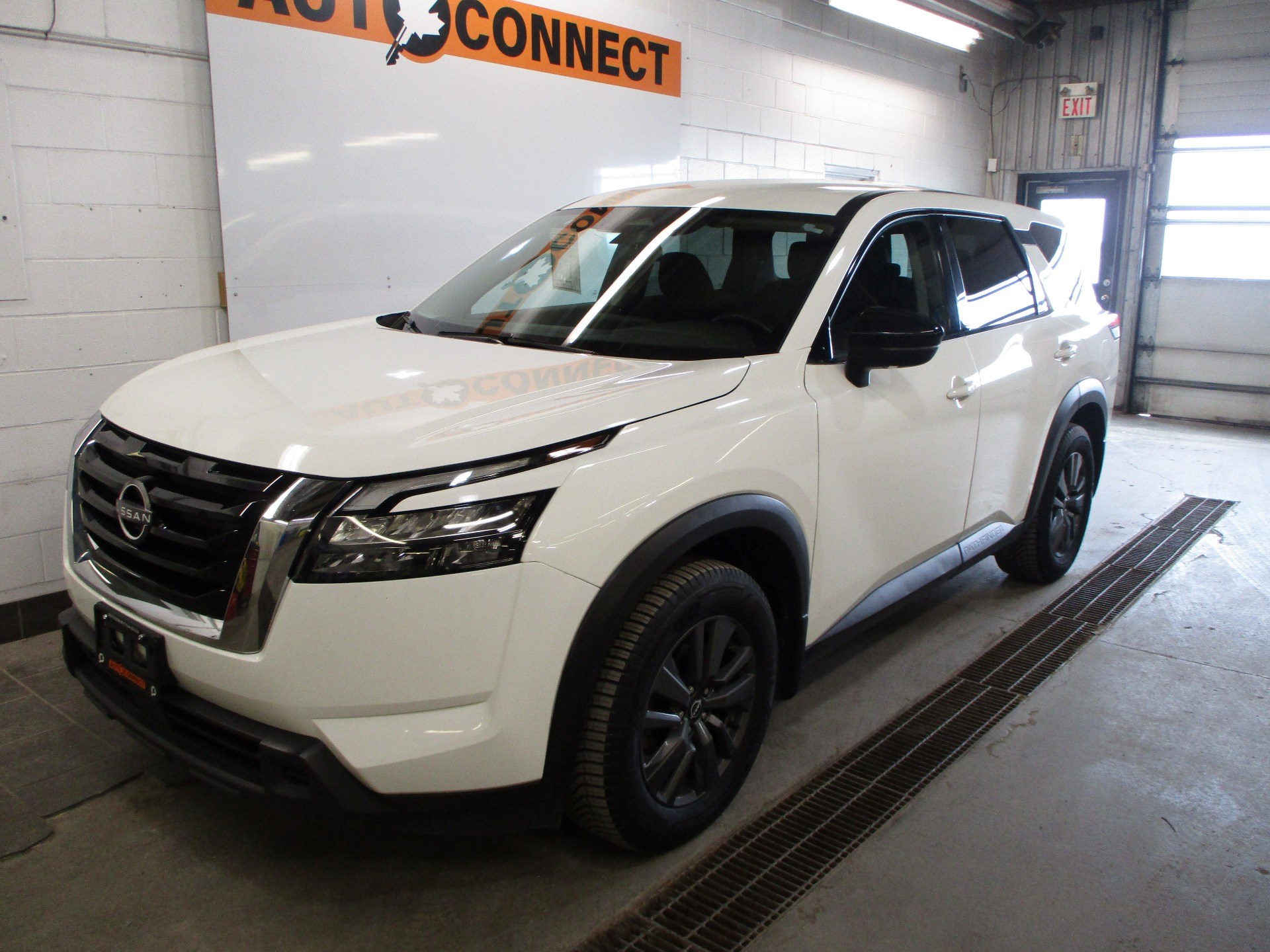 Unknown 2023 Nissan Pathfinder SUV / Crossover All-Wheel Drive Continuously Variable Transmission