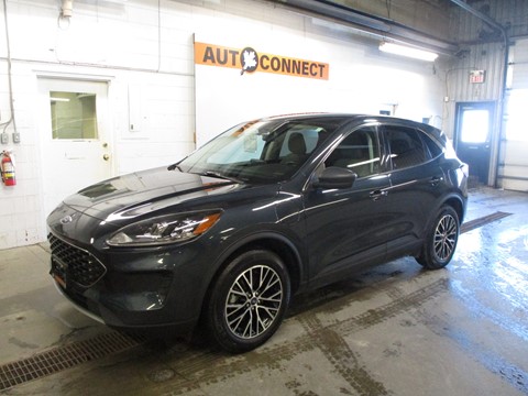 Photo of 2022 Ford Escape Plug-in Hybrid SE  for sale at Auto Connect Sales in Peterborough, ON