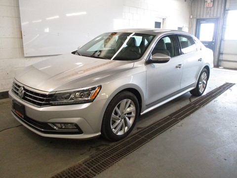 Photo of 2018 Volkswagen Passat Comfortline  for sale at Auto Connect Sales in Peterborough, ON