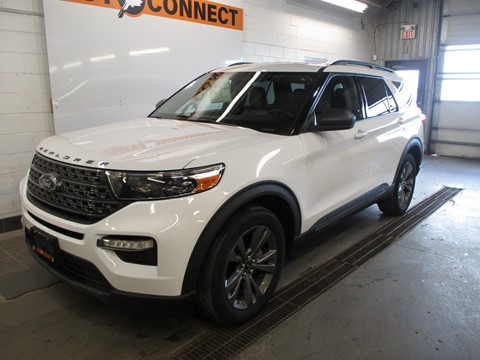 Photo of 2021 Ford Explorer XLT 4X4 for sale at Auto Connect Sales in Peterborough, ON