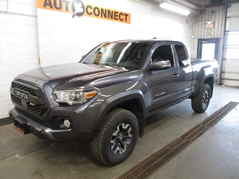 Photo of 2022 Toyota Tacoma TRD 4X4 for sale at Auto Connect Sales in Peterborough, ON
