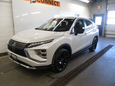 2023 Mitsubishi Eclipse Cross SE AWD for sale at Auto Connect Sales in Peterborough, ON Photo of 2023 Mitsubishi Eclipse Cross SE AWD for sale at Auto Connect Sales in Peterborough, ON