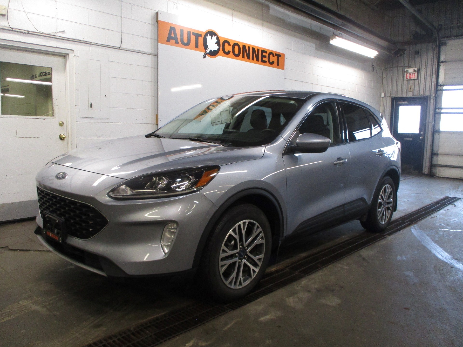 Unknown 2022 Ford Escape Hybrid SUV / Crossover All-Wheel Drive 6-Speed Automatic