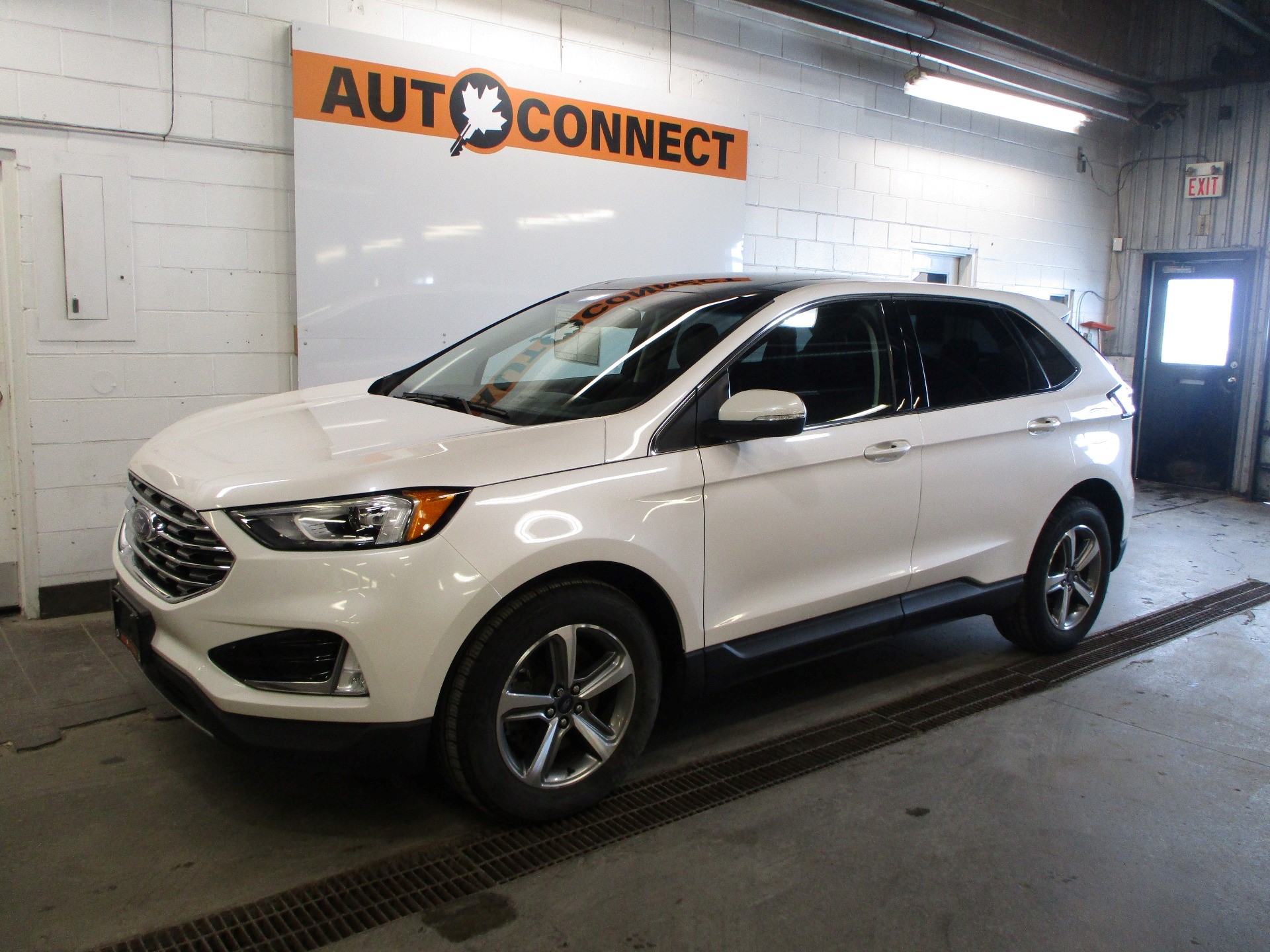 Unknown 2019 Ford Edge SEL AWD SUV / Crossover All-Wheel Drive 6-Speed Automatic