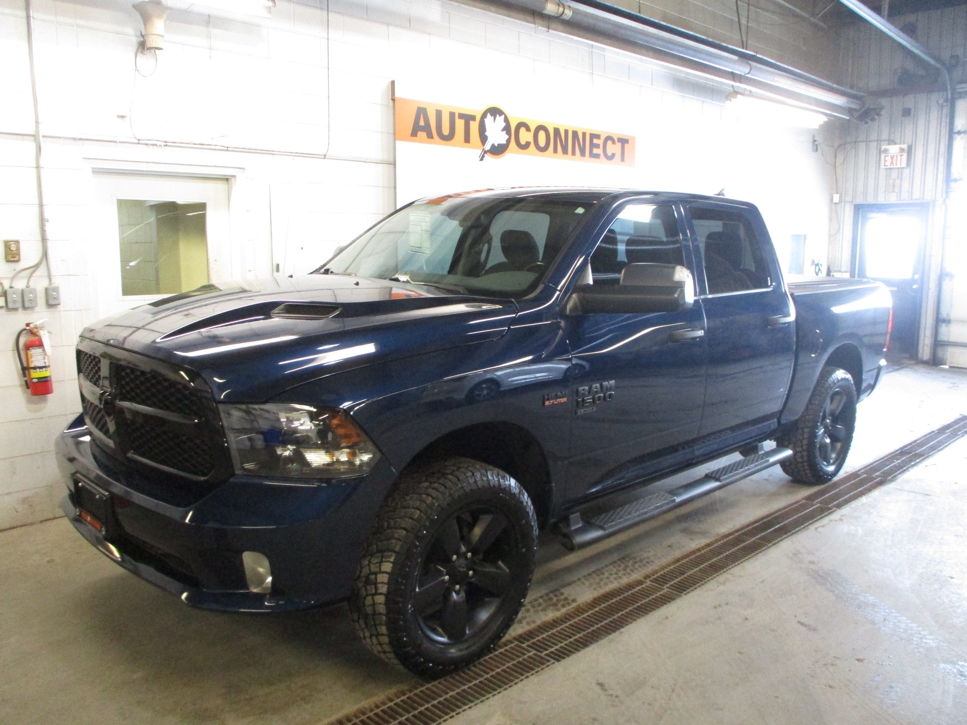 2019 RAM 1500 Classic Express Crew Cab 4WD