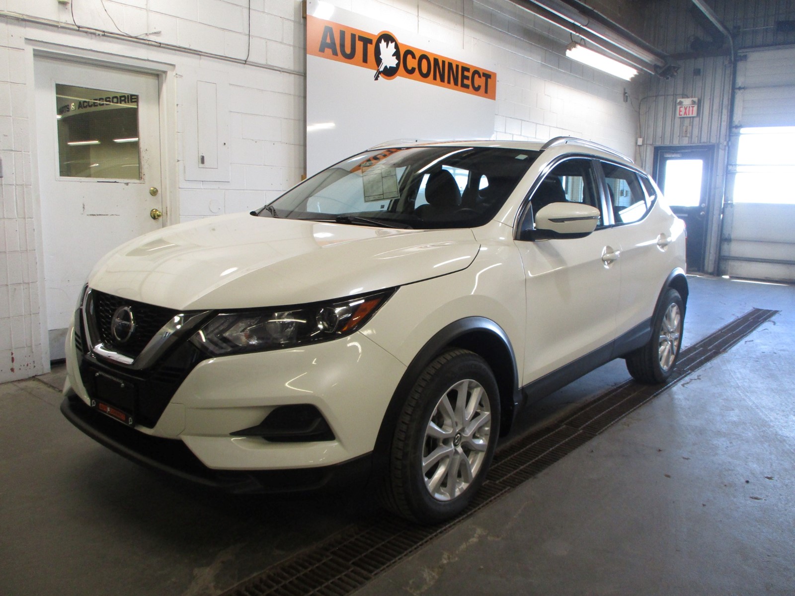Photo of 2023 Nissan Qashqai SV AWD for sale at Auto Connect Sales in Peterborough, ON
