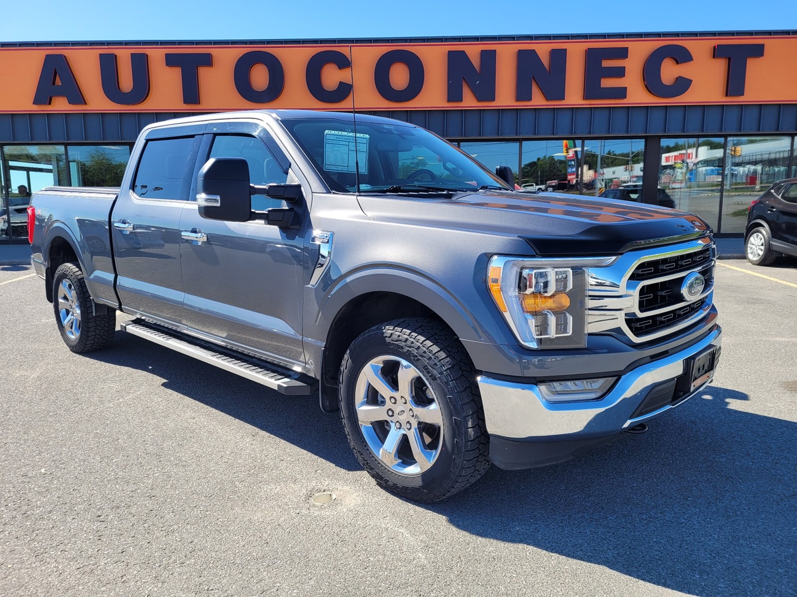 2022 Ford F-150 XLT Crew Cab 4X4