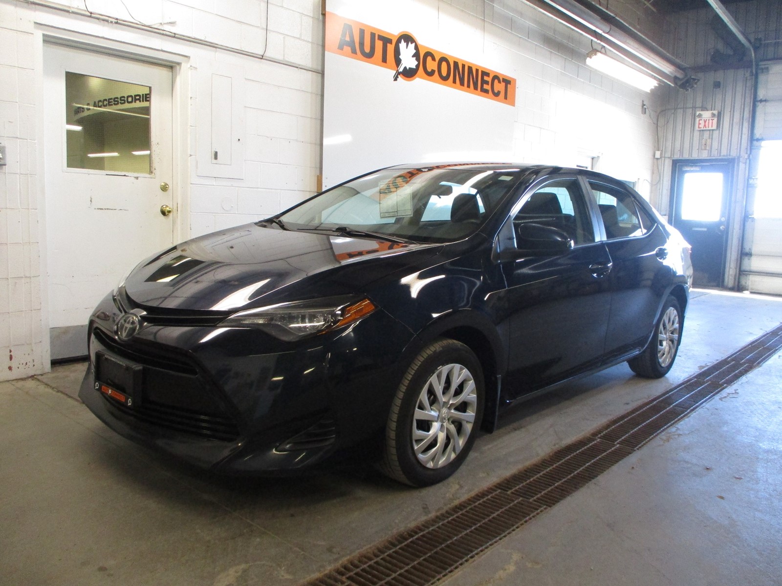 Photo of 2019 Toyota Corolla LE  for sale at Auto Connect Sales in Peterborough, ON
