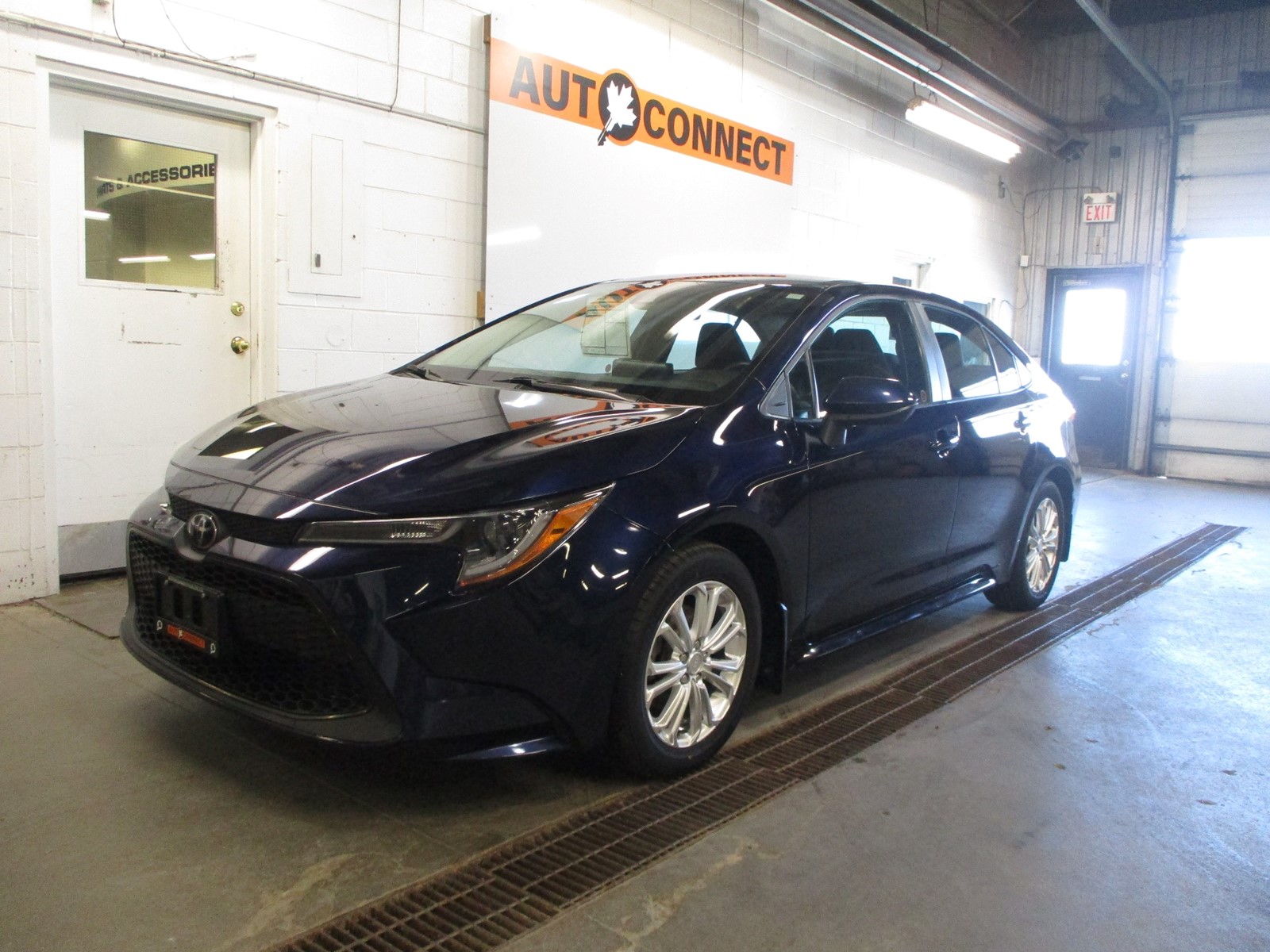 Photo of 2022 Toyota Corolla LE  for sale at Auto Connect Sales in Peterborough, ON
