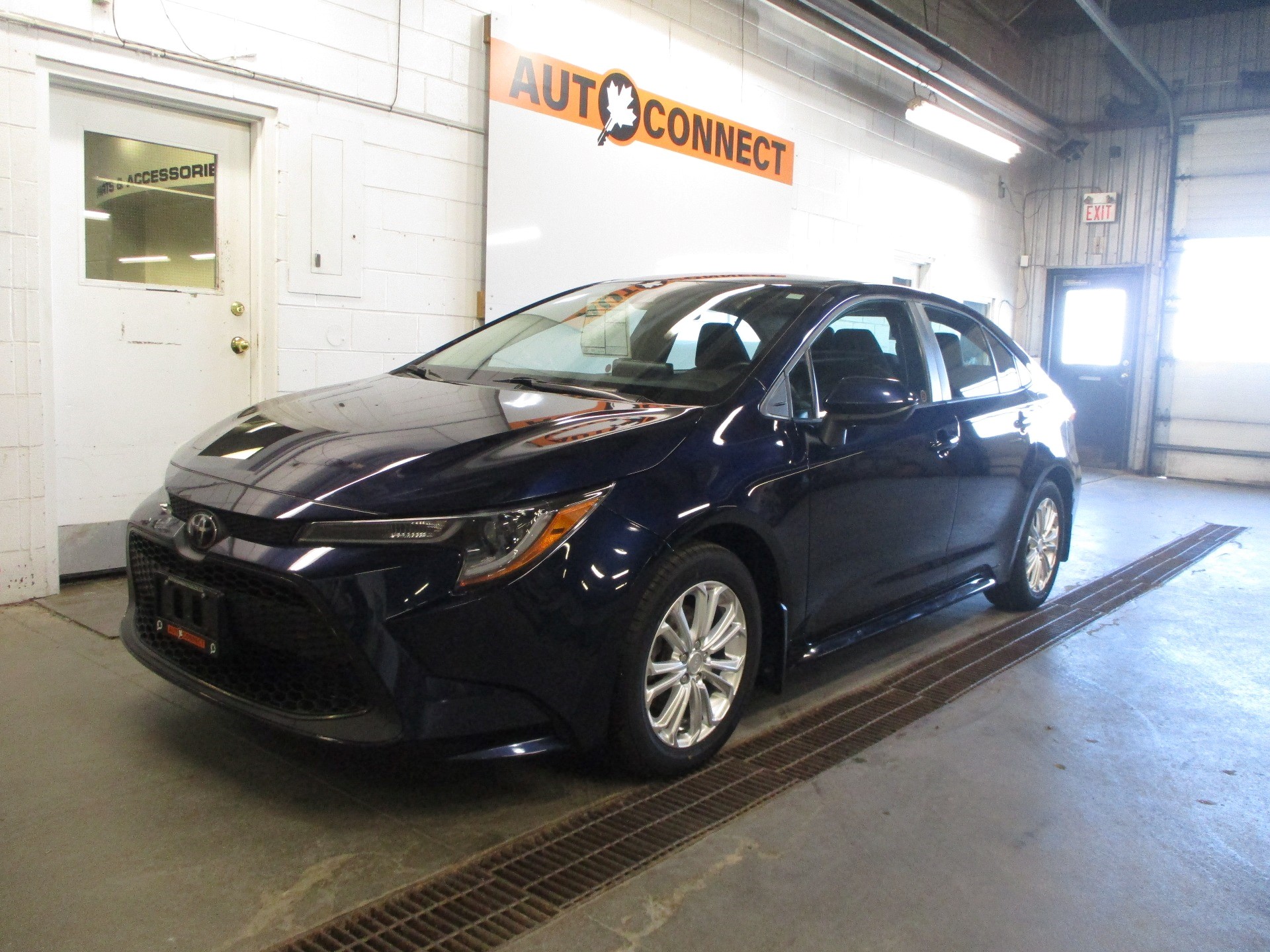 Unknown 2022 Toyota Corolla Sedan Front-Wheel Drive Continuously Variable Transmission