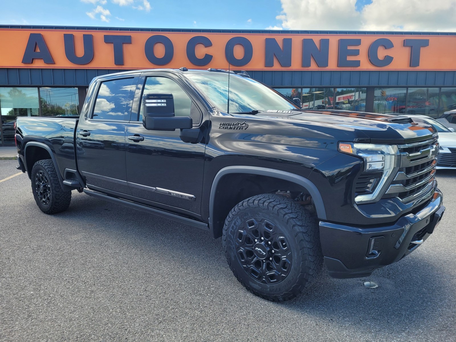 Photo of 2024 Chevrolet Silverado 2500HD High Country 4X4 for sale at Auto Connect Sales in Peterborough, ON
